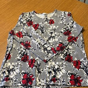 CJ Banks Pullover 2x. Black, White, Red.